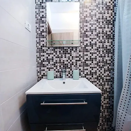 Aurelia Studio Apartment *
